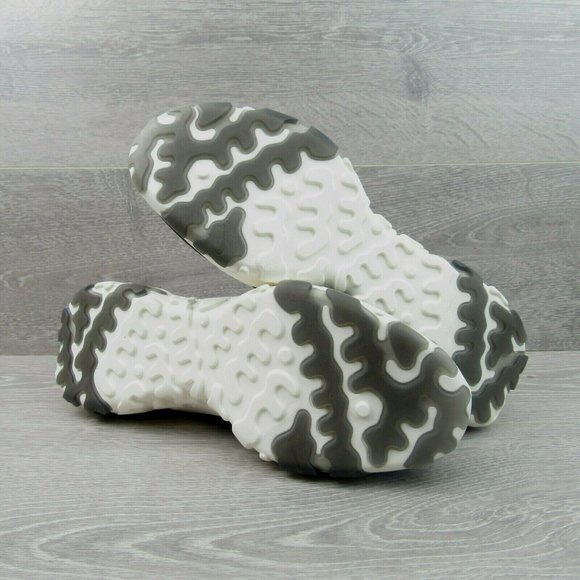 Nike React Vision Gravity Running Athletic Shoes - Picture 9 of 9